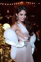 Vanessa Hudgens takes a sexy water treatments.